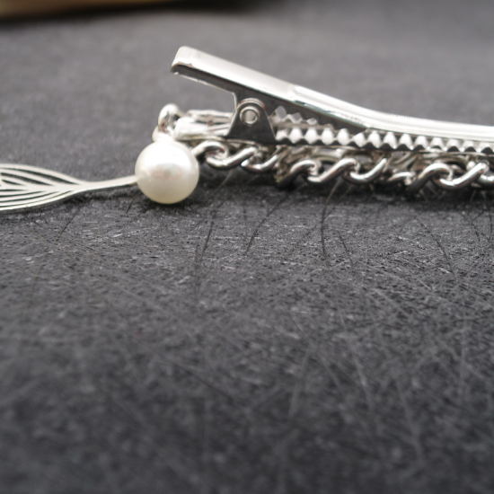 Metal Chain Pearl Fishtail Hair Clip